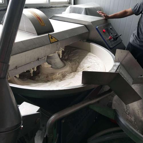 廠家加工肉泥斬拌機(jī) 親親腸制造設(shè)備 臺灣烤腸餡料斬拌機(jī)